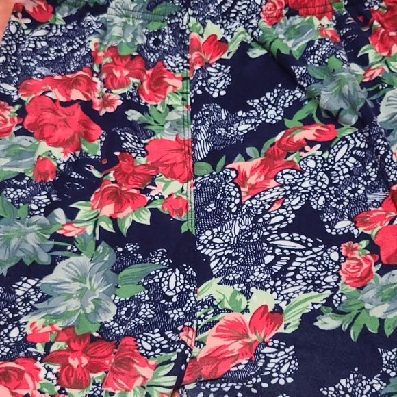 Leggings. - Picture 2 of 3